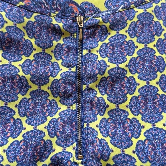 The Limited Yellow and Blue brocade Geometric print top Blouse cap sleeves Sz M - Picture 5 of 6